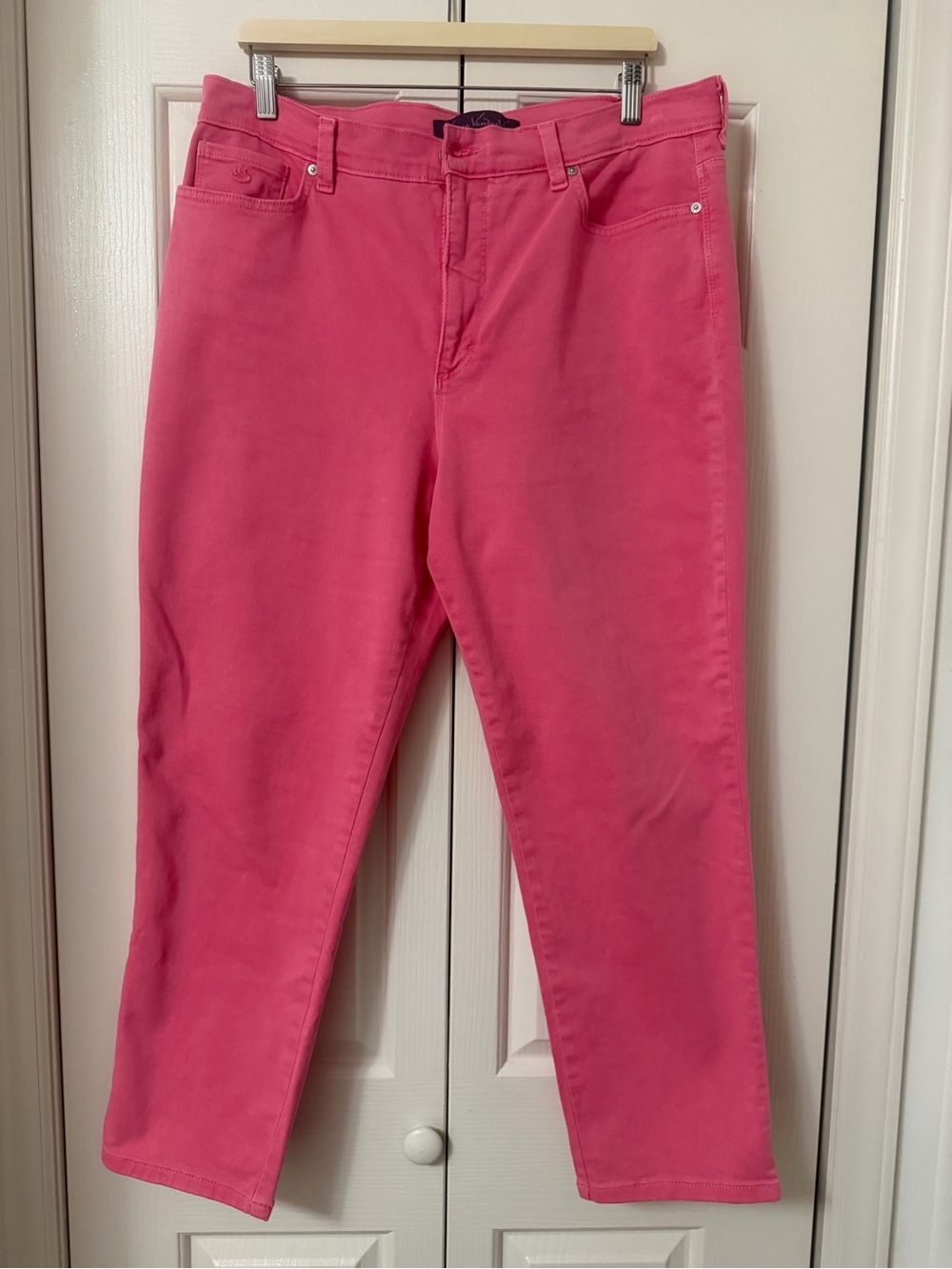 Gloria Vanderbilt Pink Ankle Crop Straight Jeans